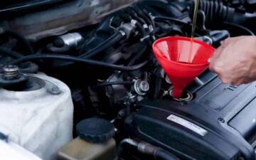 Différence entre une huile moteur ordinaire et une huile moteur synthétique