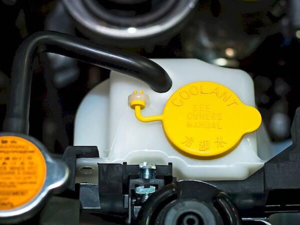 Quels sont les symptômes d'un commutateur (capteur) de température du  liquide de refroidissement défectueux • bolid