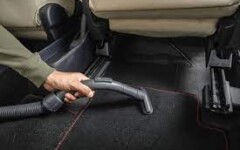 Comment nettoyer les tapis de sol de sa voiture : Astuces et conseils